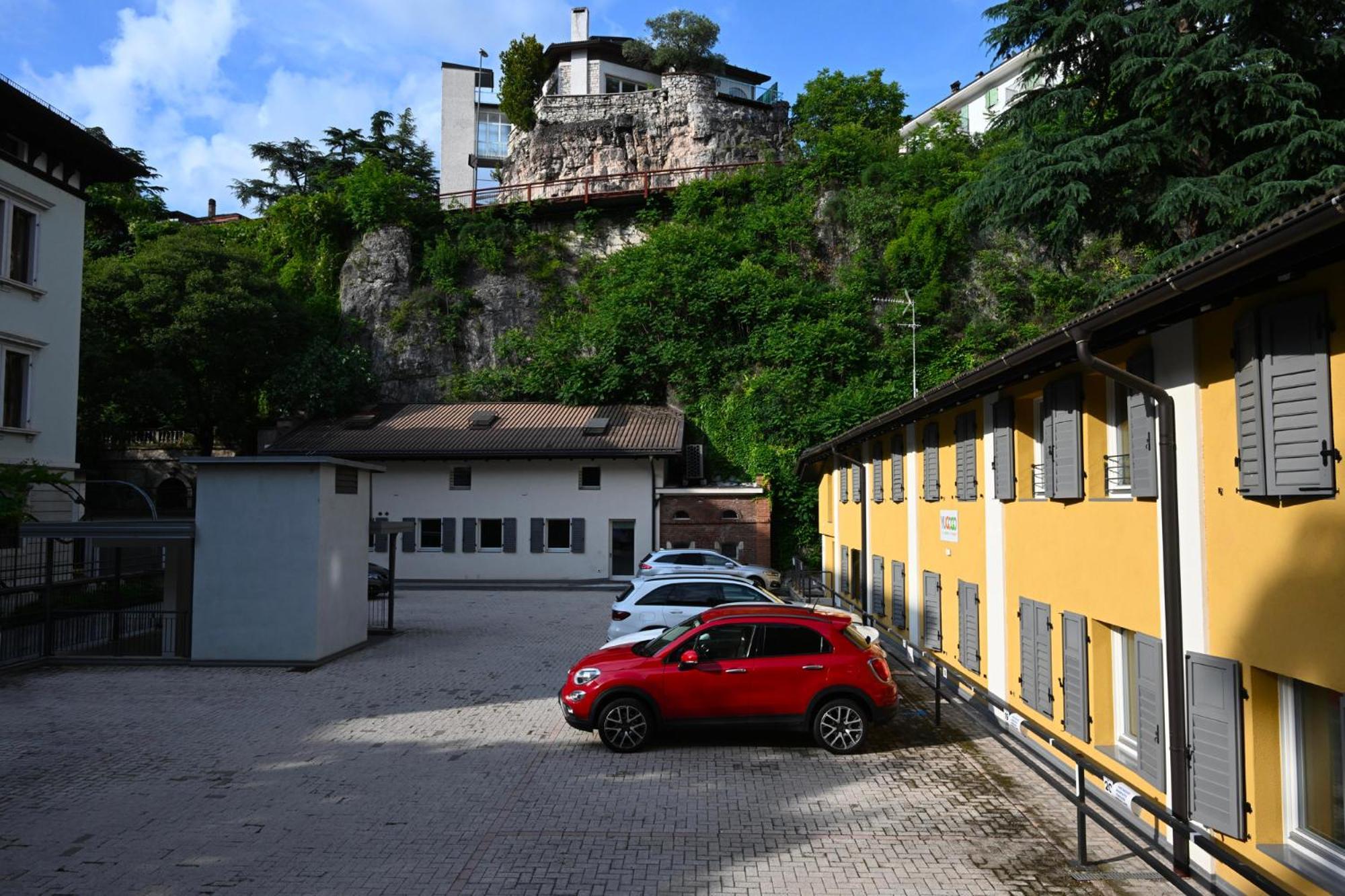 Cityu - Grazioli 27 Trento Centro Con Parcheggio Privato Gratuito Dış mekan fotoğraf